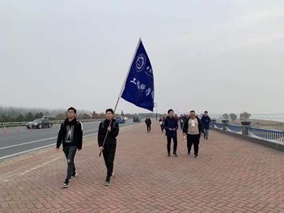 952ac9dcaeae4e80dfaec99ff8fab70